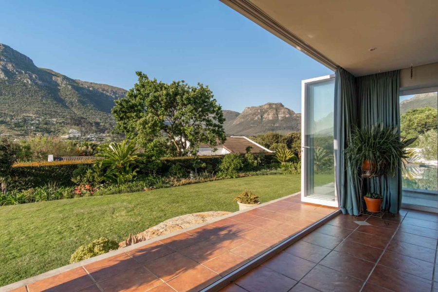 4 Bedroom Property for Sale in Oakhurst Estate Western Cape